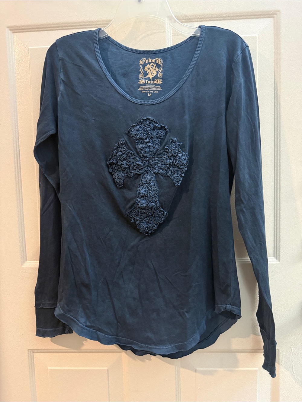 Velvet Stone Dark Navy Long Sleeve Rhinestone Embellished Cross Tee. Medium